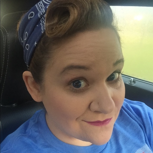 Meet your Posher, Shannon - Picture 5 of 6